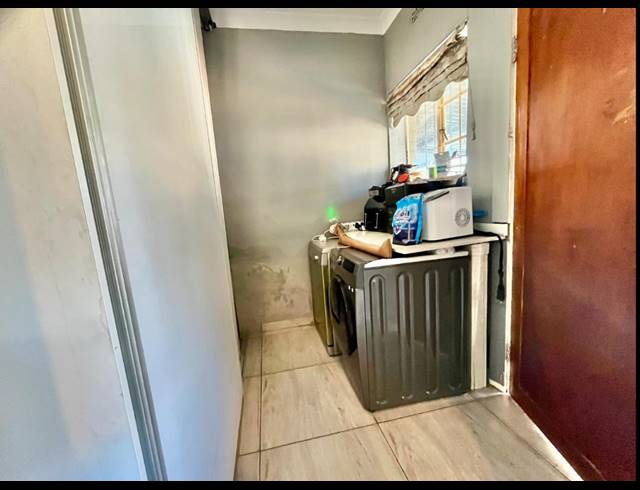 4 BEDROOM HOUSE FOR SALE IN REWLATCH